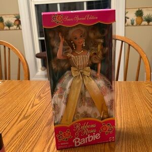 1994 “Ribbons & Roses” Barbie Doll Mattel #13911 Sears Special Edition NEW NRFB